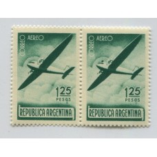 ARGENTINA 1940 GJ 848b PAREJA DE ESTAMPILLAS MINT UNA DE ELLAS CON VARIEDAD FOCO EN LA CABINA U$ 15